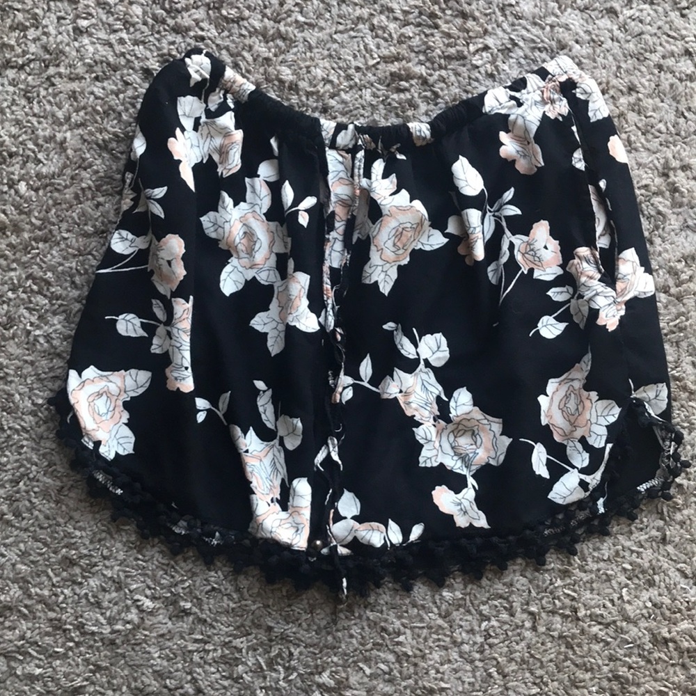 Floral pattered shorts
